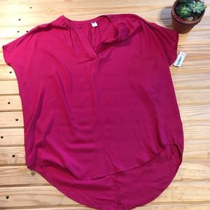 Old Navy Cute high/ low shell!